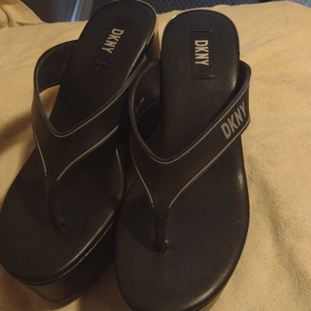 DKNY wedges